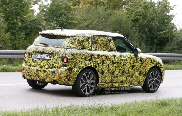 2017-mini-countryman-spied-for-the-first-time_4