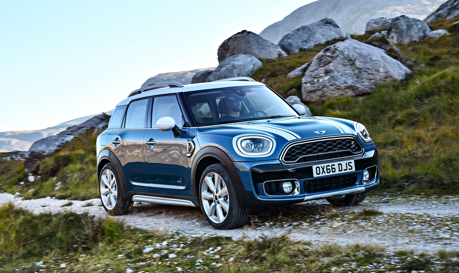 Blue mini cooper deals countryman